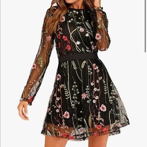 Floral Embroidery Mesh Round Neck Tunic Party Dress